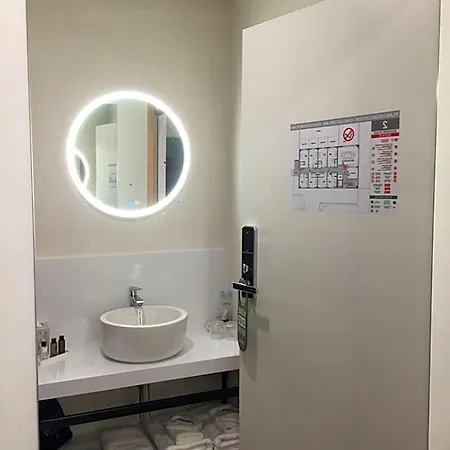 Otel Cite Imperiale Ye Mettet