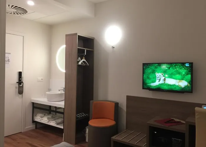 Hotell Cite Imperiale Ye