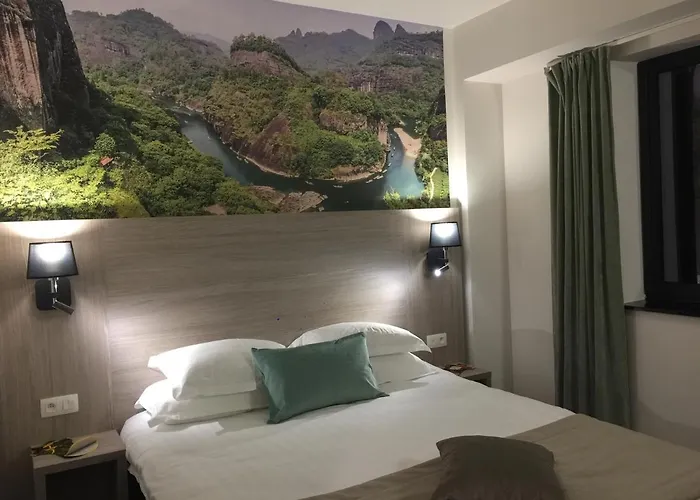 Hotell Cite Imperiale Ye 3*